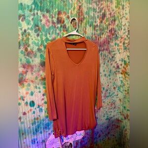 V-Neck Long Sleeve Top in Rust Orange